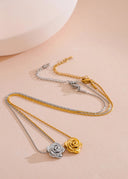 Rose Éternelle – Flower Necklace