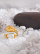 Larme d’Or – Alba Pearl Ring